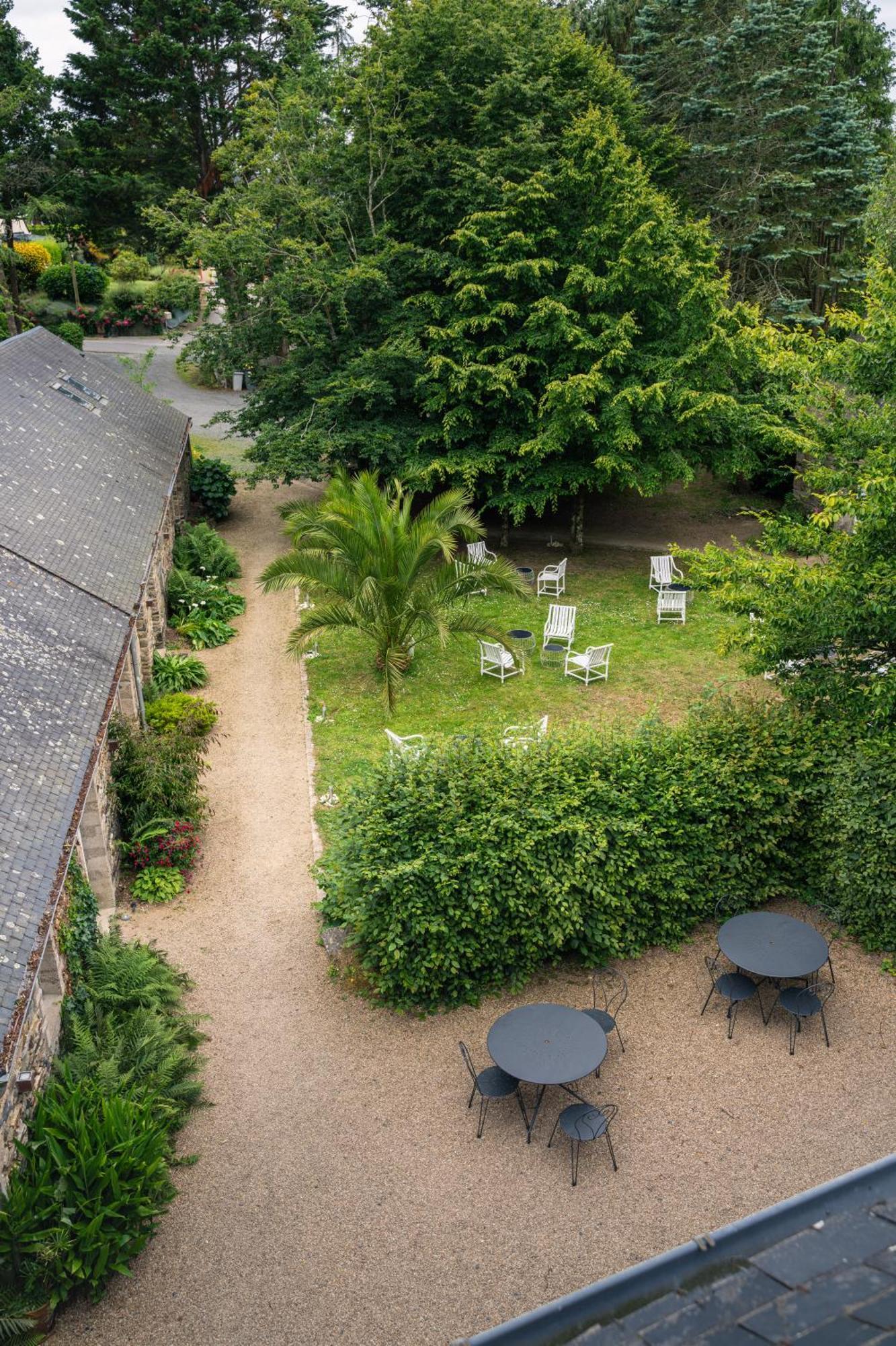 Hotel Kastell Dinec'H Minihy-Tréguier Exteriör bild