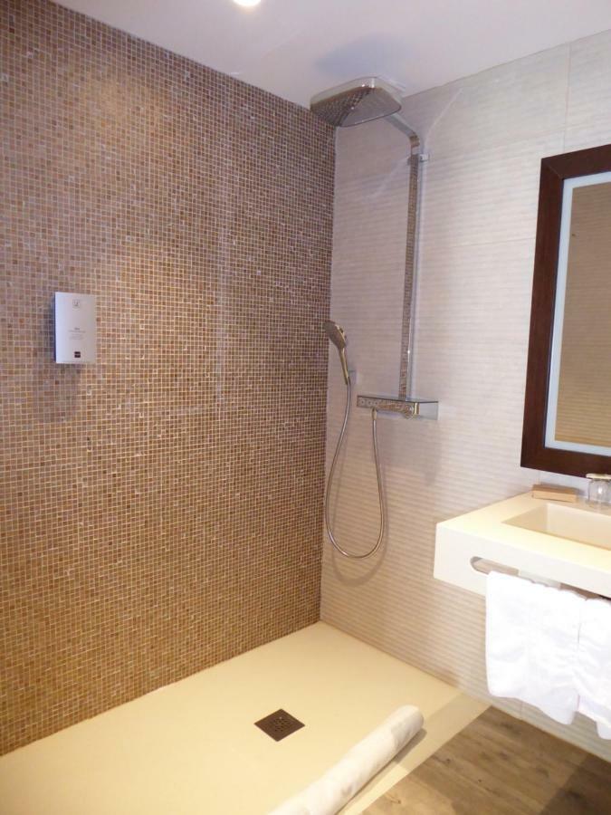 Hotel Kastell Dinec'H Minihy-Tréguier Exteriör bild